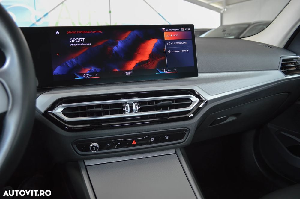 BMW Seria 3 320i Aut. Luxury Line - 24
