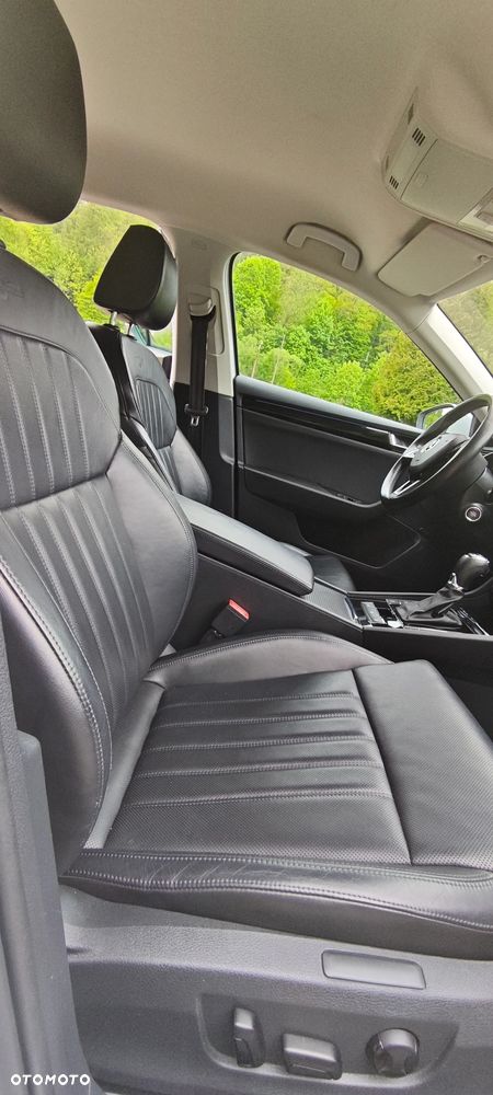 Skoda Superb 1.8 TSI L&K DSG - 21