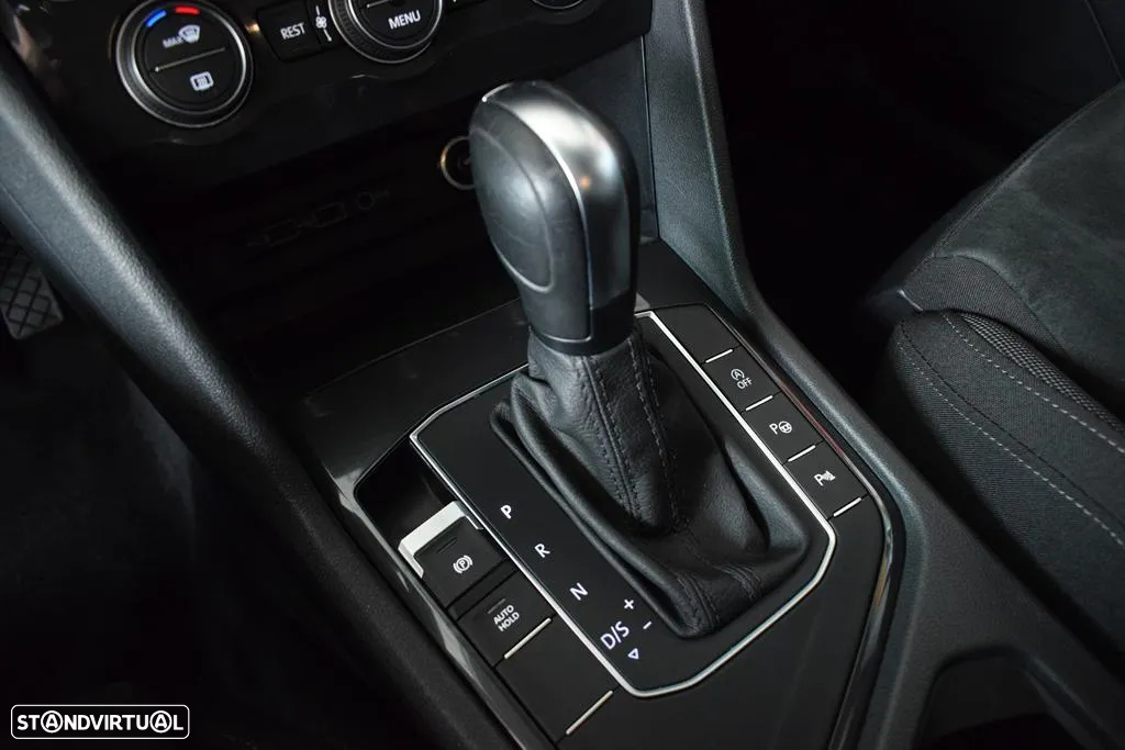 VW Tiguan Allspace 2.0 TDI Confortline DSG - 17
