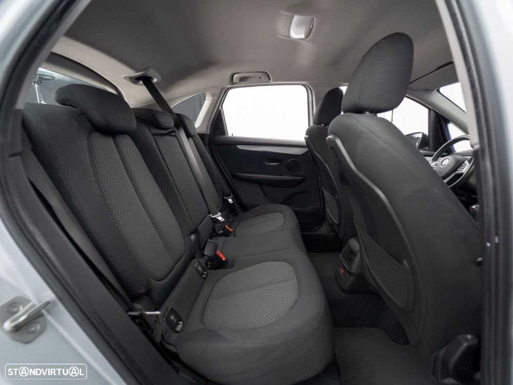 BMW 216 Active Tourer d Advantage - 34