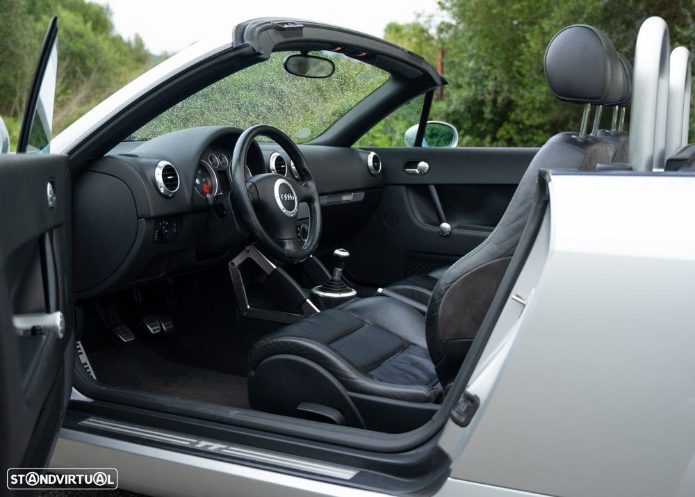 Audi TT Roadster 1.8 T - 38