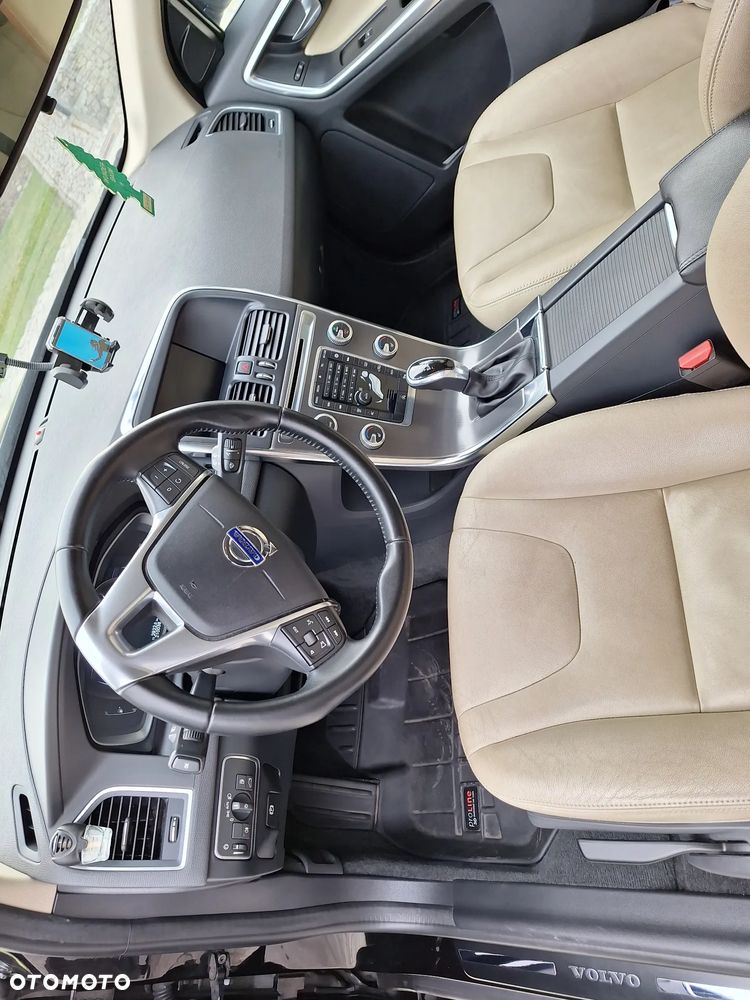 Volvo XC 60 D4 Drive-E Momentum - 6