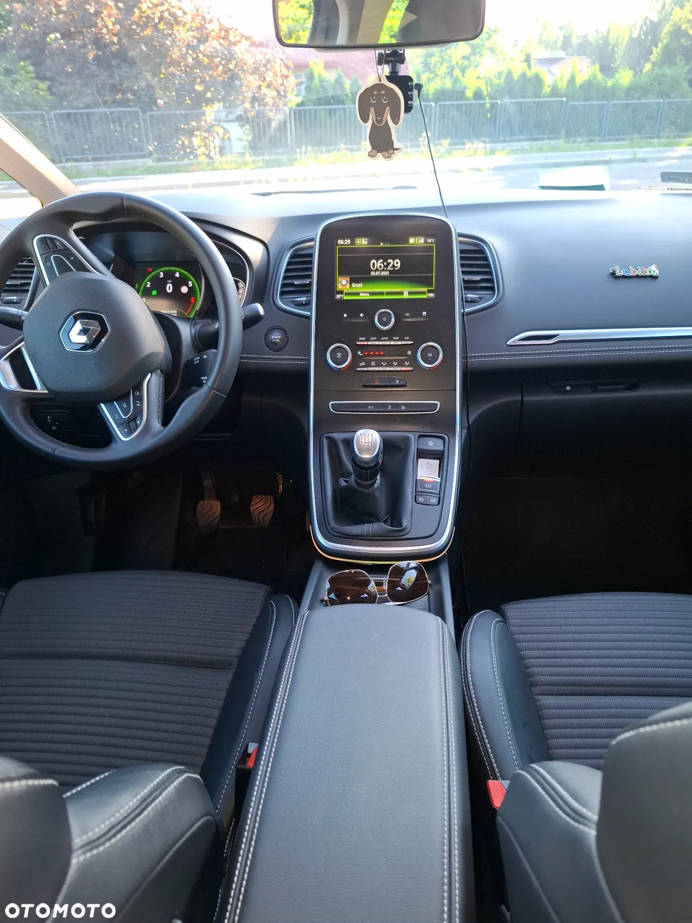Renault Scenic 1.3 TCe FAP Intens - 10