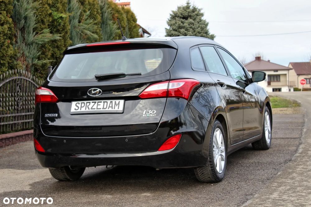 Hyundai i30 1.4 Comfort - 14