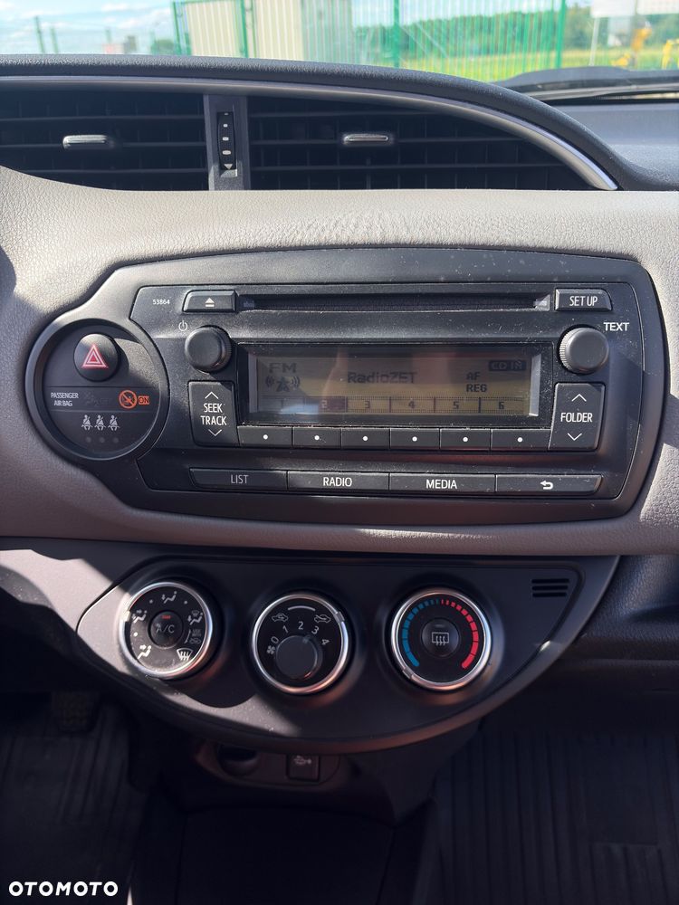 Toyota Yaris - 17