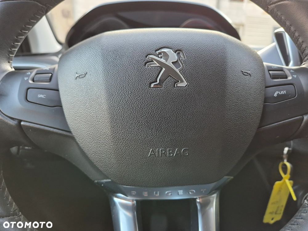 Peugeot 2008 PureTech 110 Stop&Start Crossway - 17