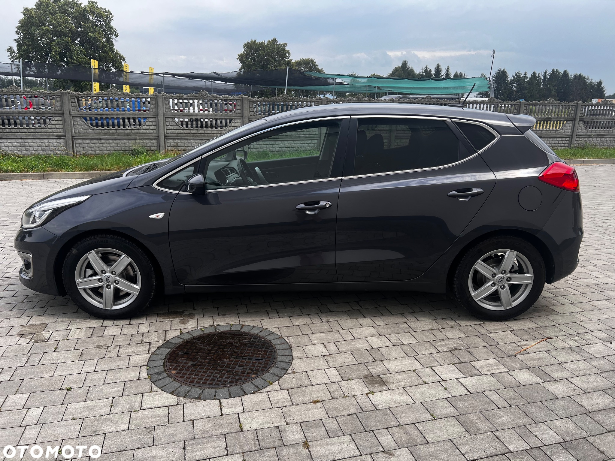 Kia Ceed 1.6 GDI Dream-Team Edition - 4