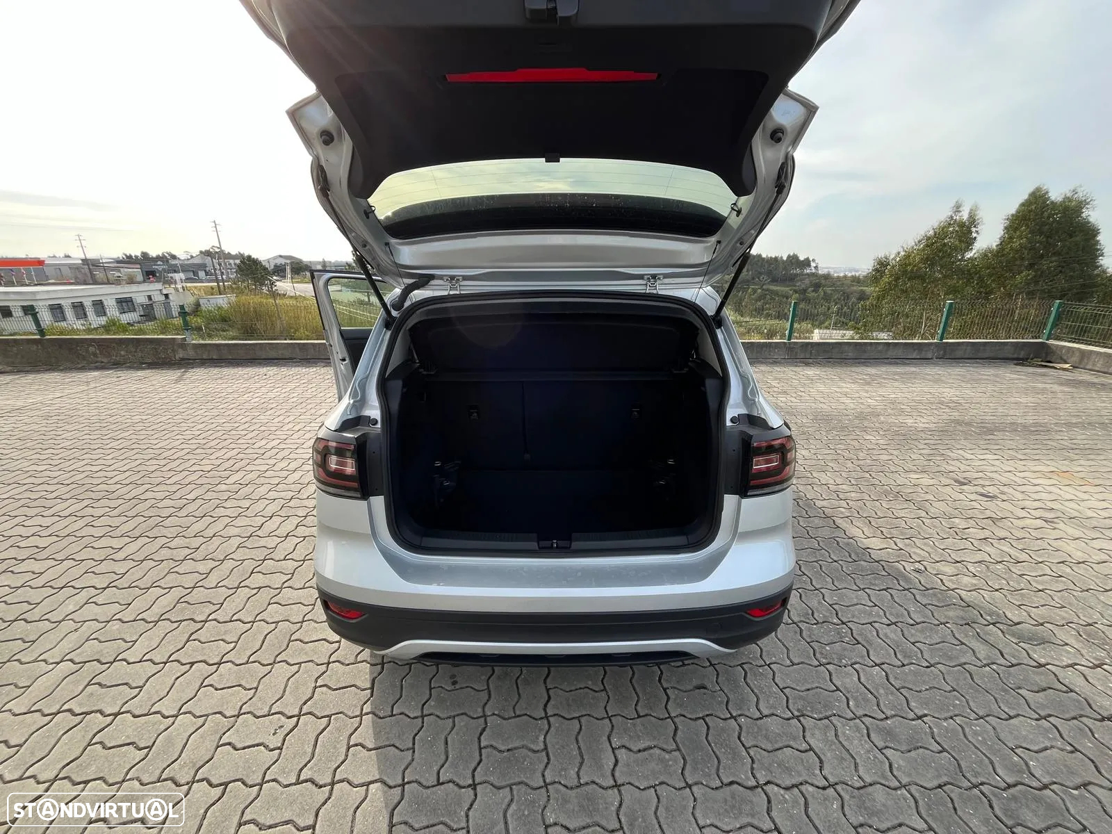 VW T-Cross 1.0 TSI Life - 12