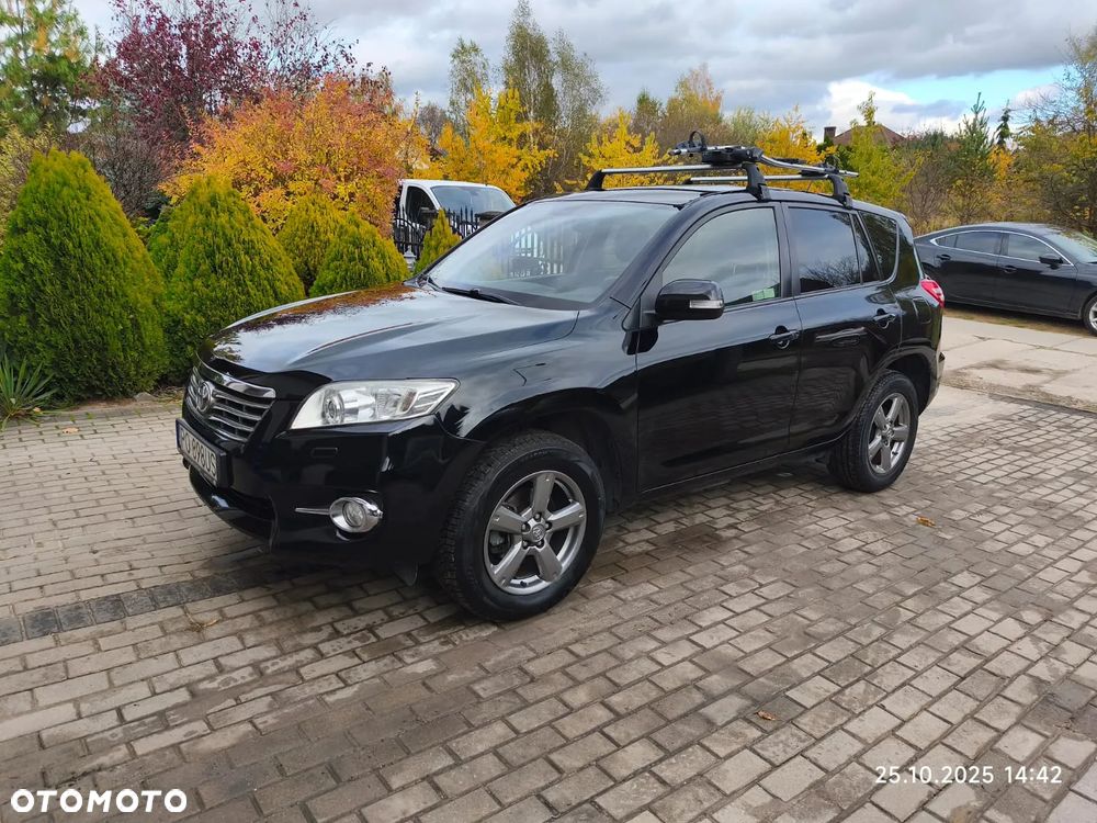 Toyota RAV4 - 6