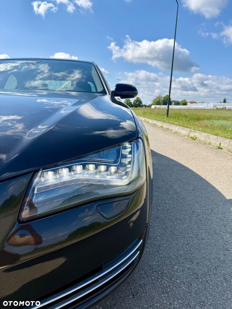 Audi A8 - 16