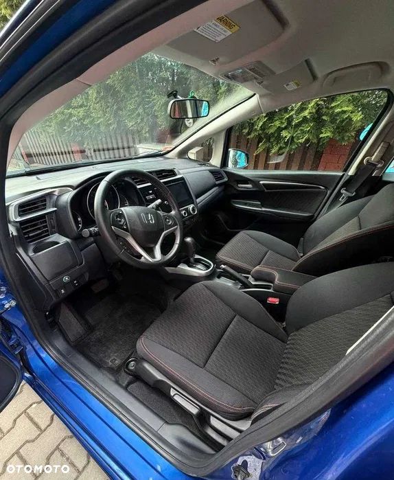 Honda Jazz 1.5 i-VTEC CVT Dynamic - 6