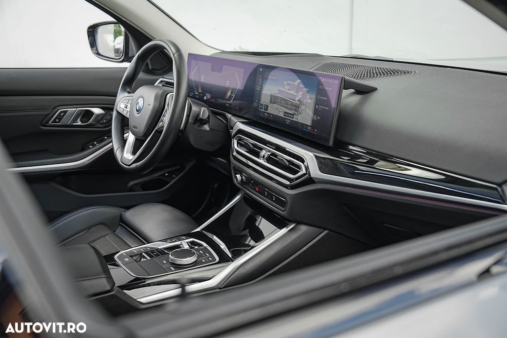 BMW Seria 3 320e Aut. Sport Line - 29