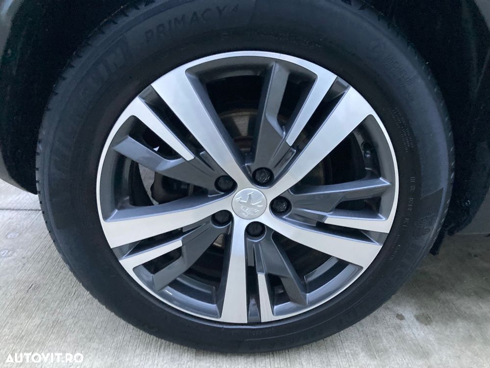 Peugeot 3008 BlueHDi 130 Stop & Start EAT8 Allure Business-Paket - 29