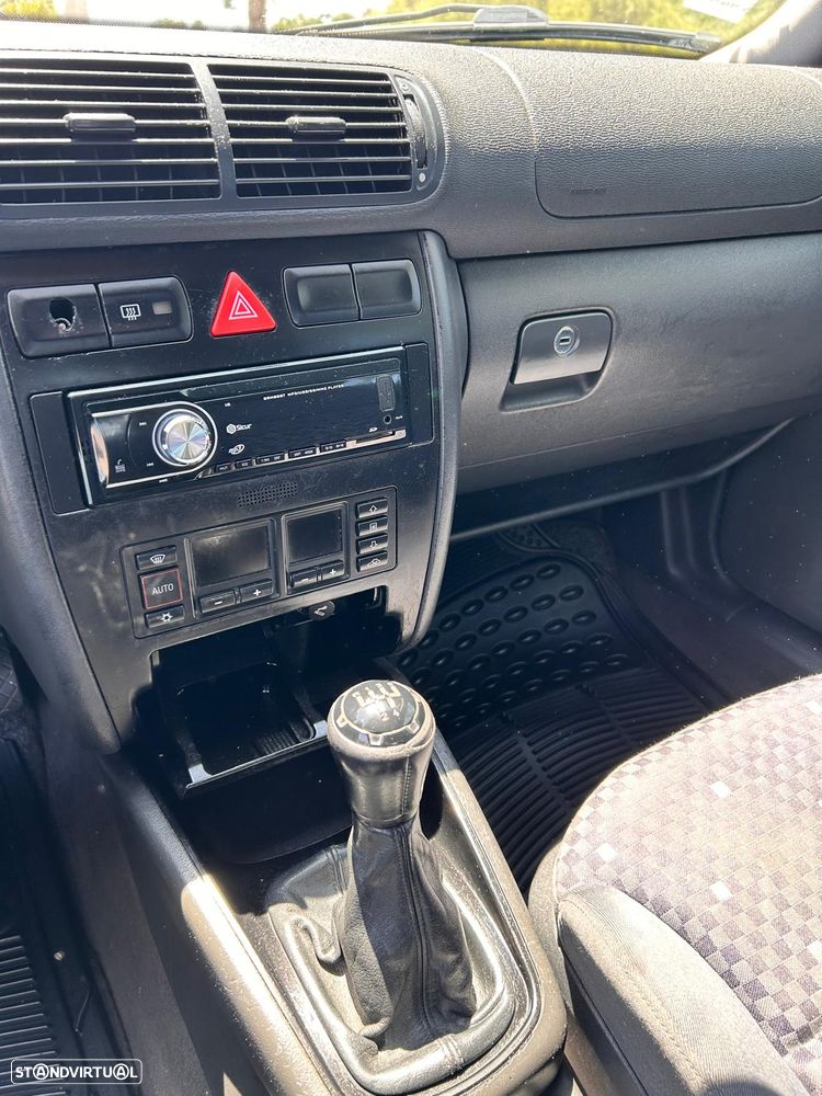 Audi A3 1.9 TDI Sport - 11
