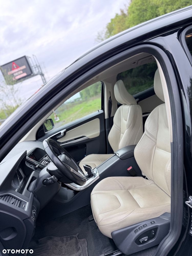 Volvo XC 60 D4 AWD Summum - 9