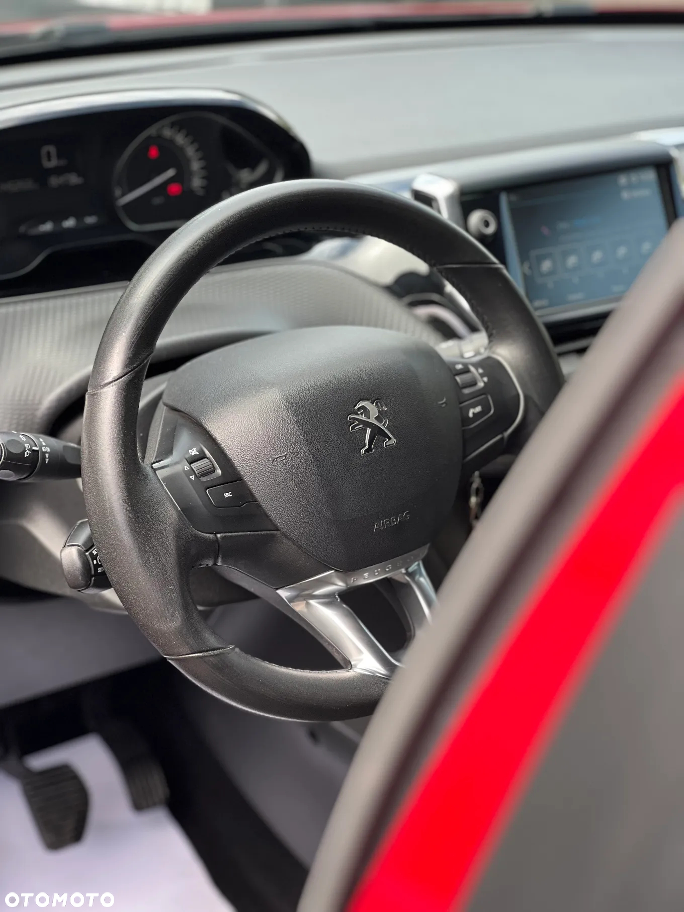 Peugeot 2008 1.2 Pure Tech Style S&S - 16