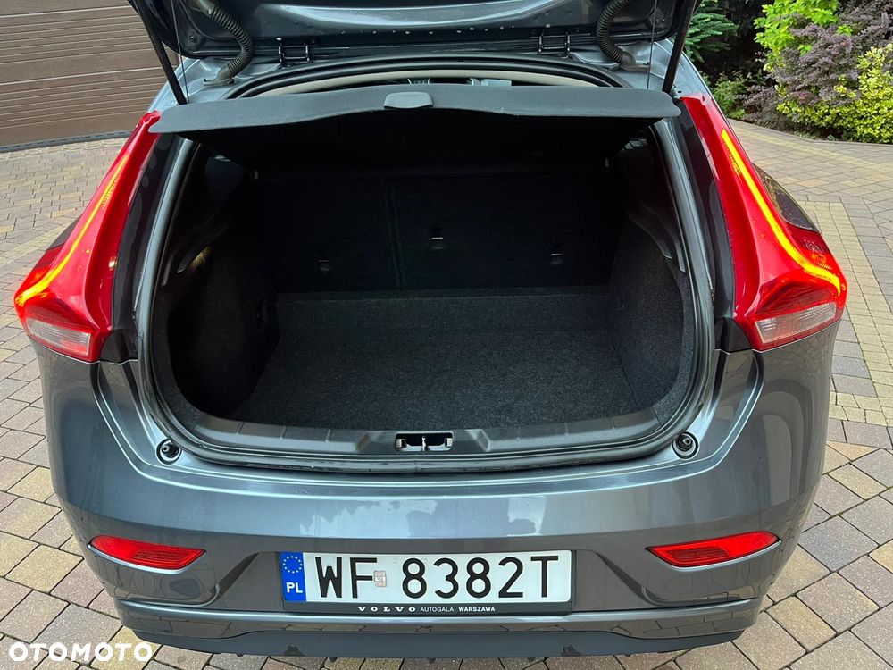 Volvo V40 D2 - 17