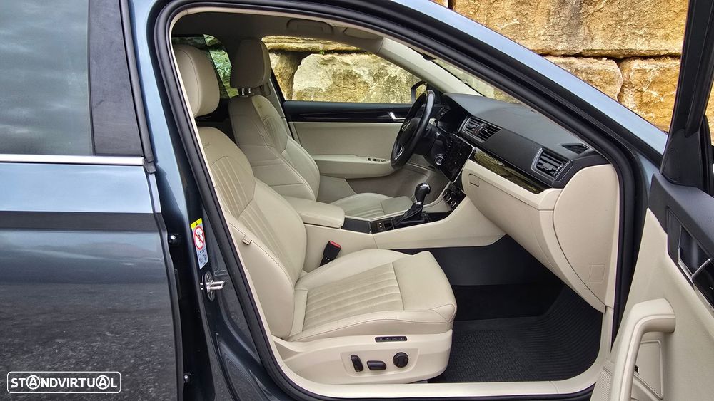 Skoda Superb Break 2.0 TDI Laurin&Klement DSG - 54