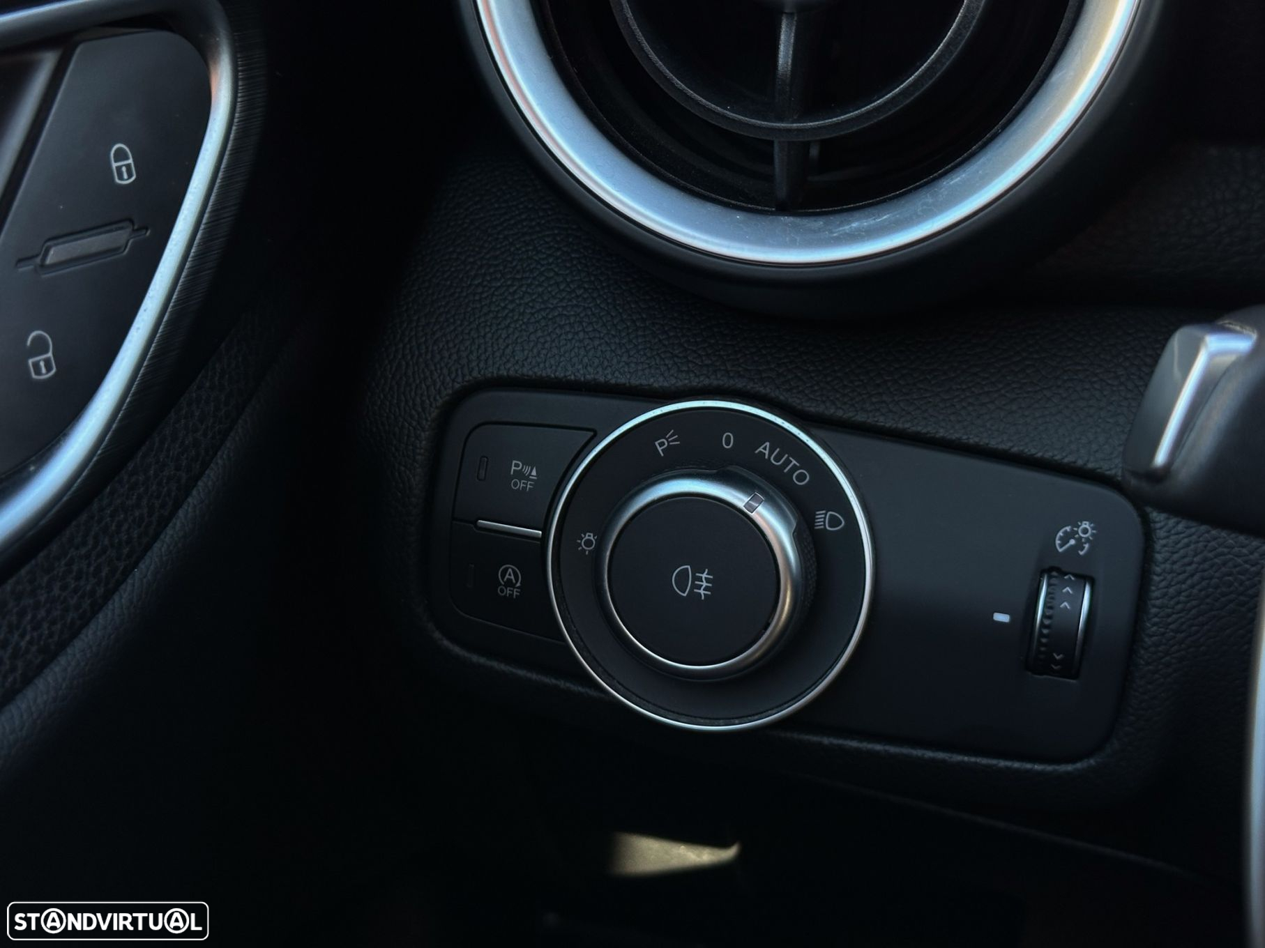 Alfa Romeo Giulia 2.2 D Super AT8 - 23