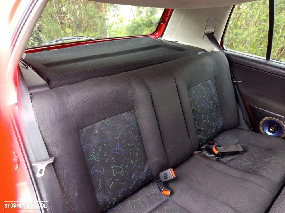 VW Golf 1.9 TDi GL - 25