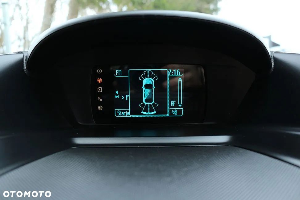 Ford Kuga 1.6 EcoBoost 2x4 Titanium - 19