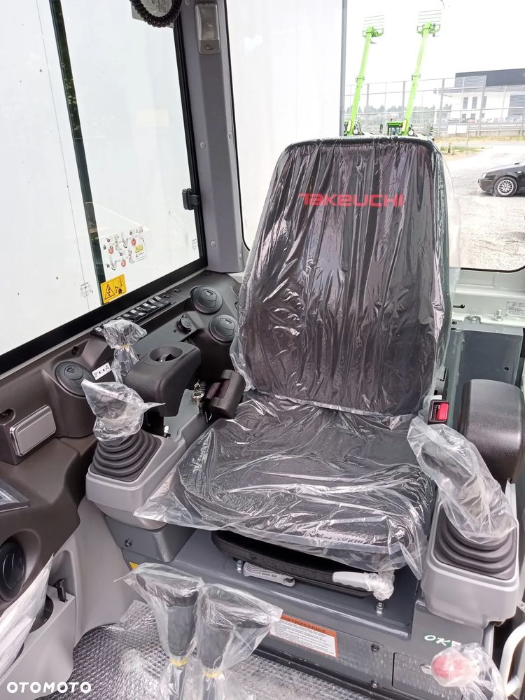 Takeuchi TB230 - 5