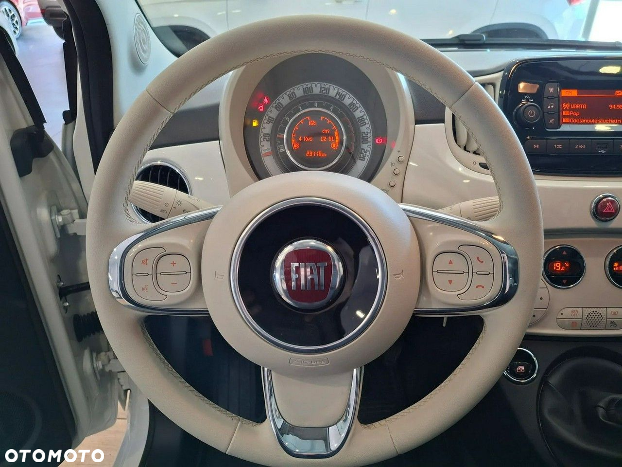Fiat 500 1.0 Hybrid - 12