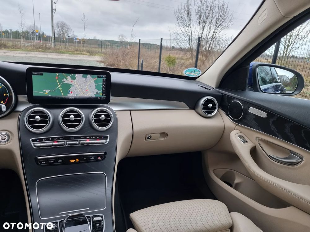 Mercedes-Benz Klasa C 220 d 9G-TRONIC Exclusive - 29