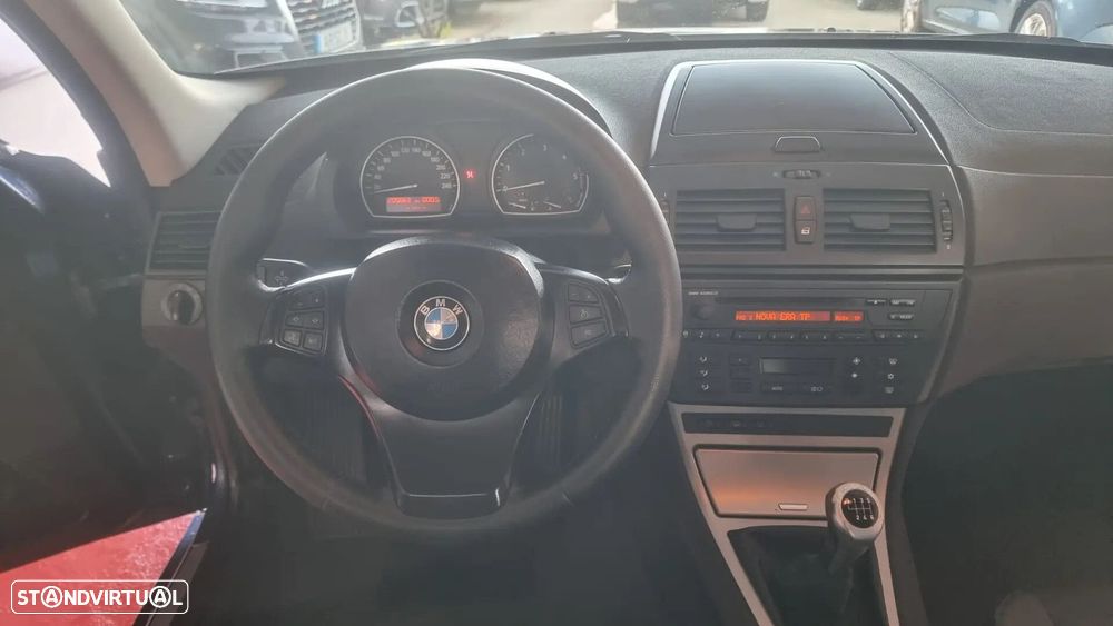 BMW X3 2.0 d LifeStyle - 10