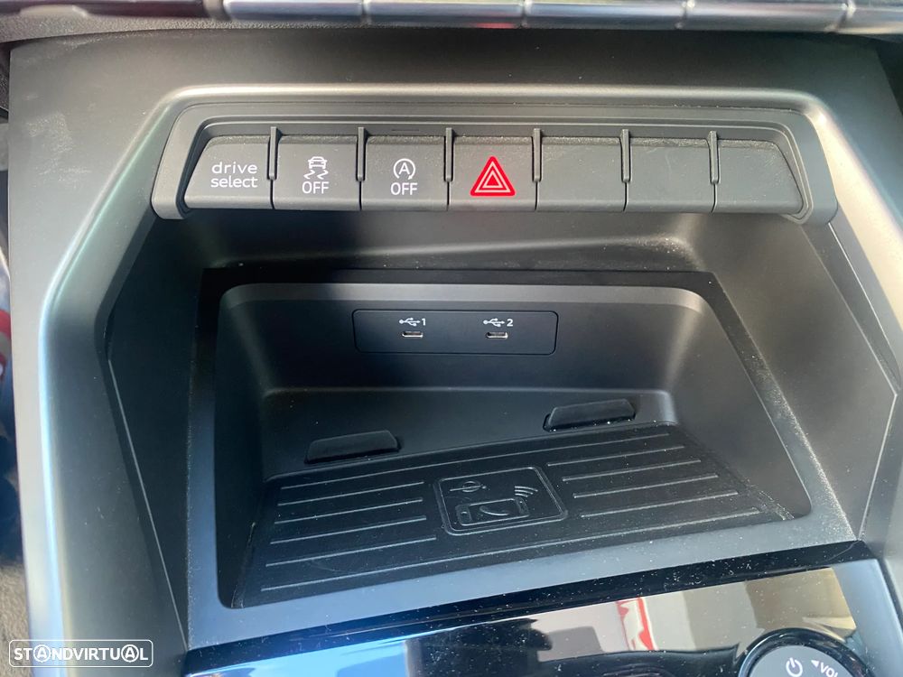 Audi A3 Limousine 35 TFSI S line S tronic - 45