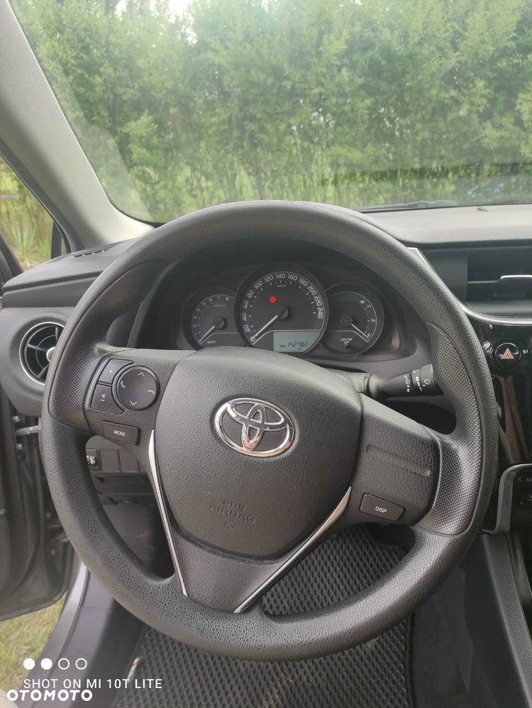 Toyota Auris 1.33 VVT-i Active - 9