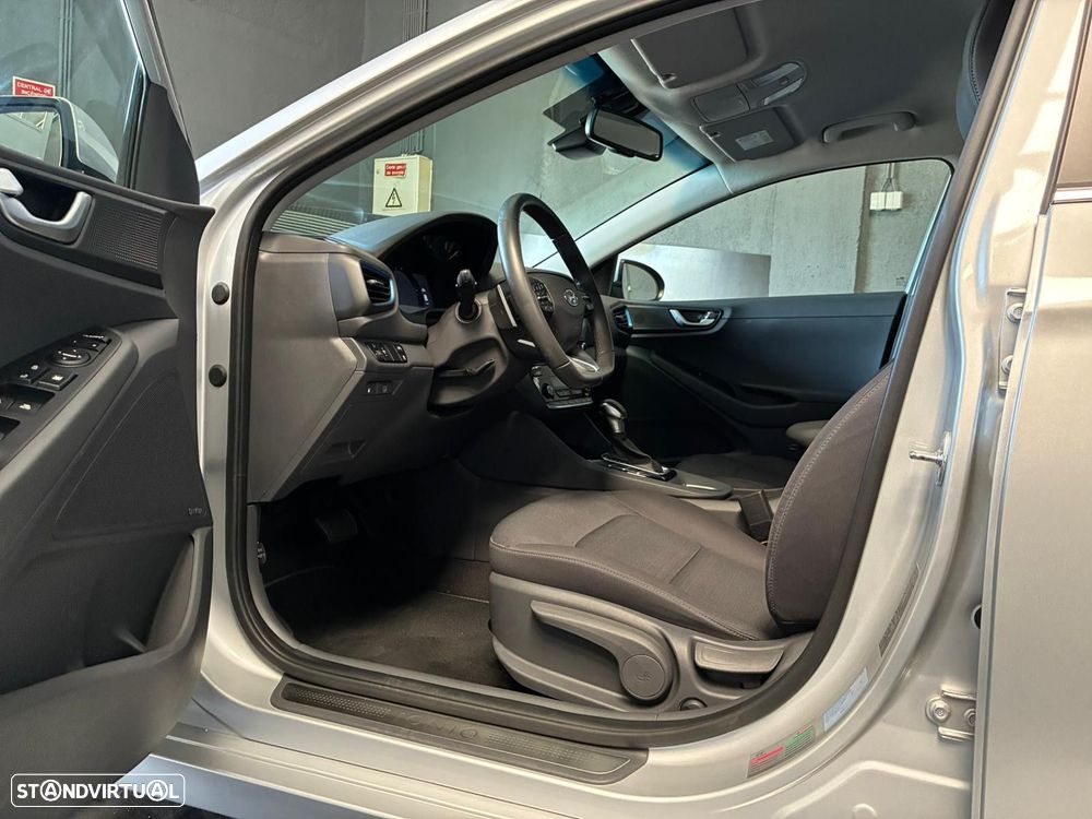 Hyundai Ioniq 1.6 GDI HEV - 19