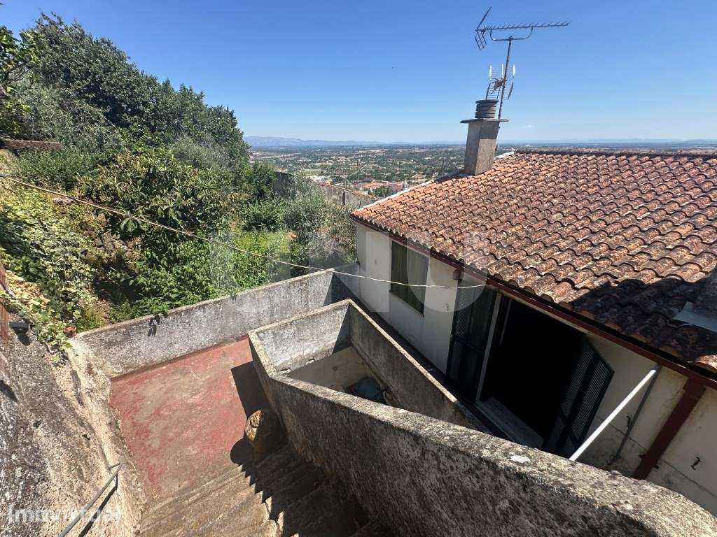Apartamento T4 com Terraço e Logradouro - Zona Histórica - Grande imagem: 2/34