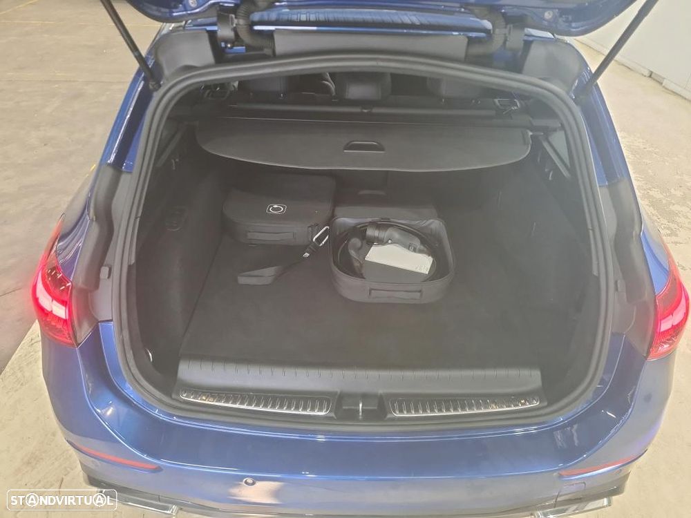 Mercedes-Benz C 300 e AMG Line - 12