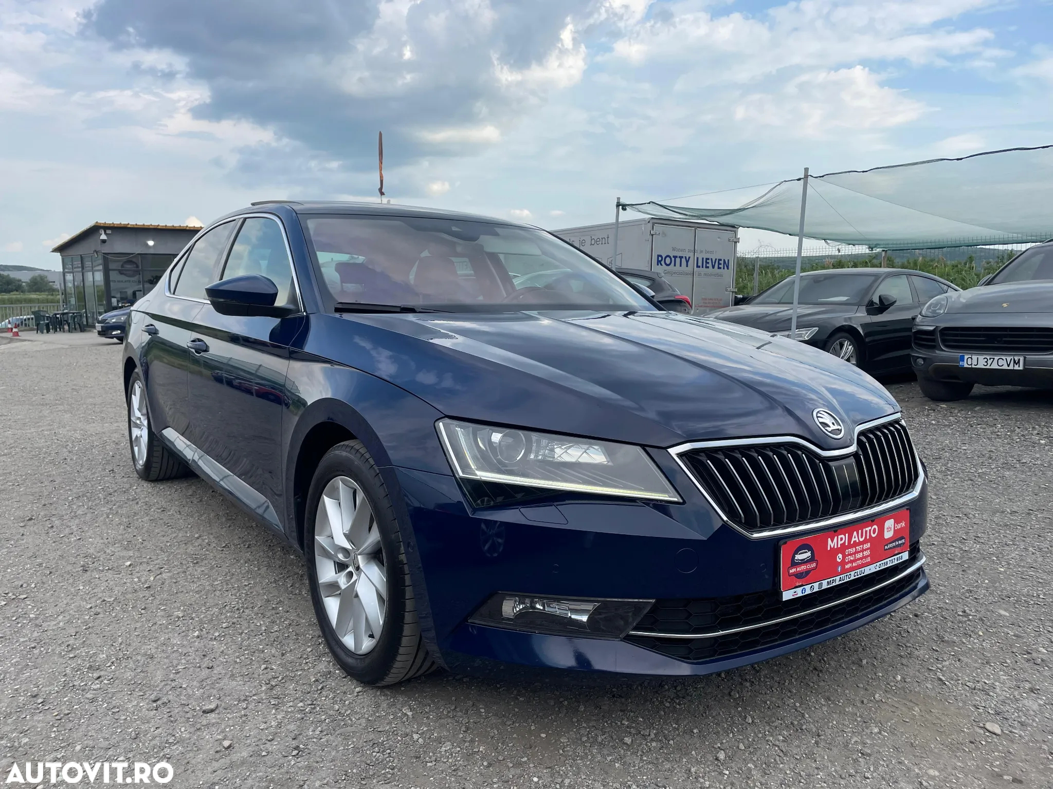 Skoda Superb 2.0 TDI DSG Style - 11