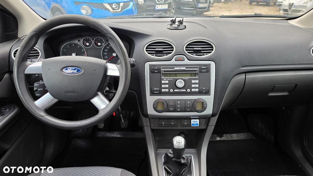 Ford Focus 1.8 FF Ghia - 15