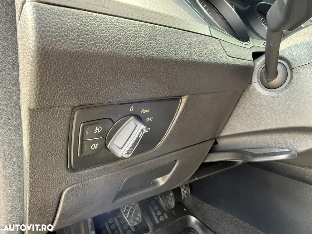 Volkswagen Passat - 11