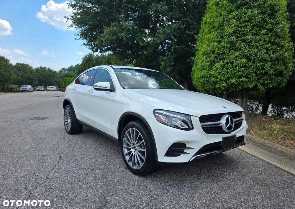 Mercedes-Benz GLC 300 4Matic 9G-TRONIC AMG Line - 7