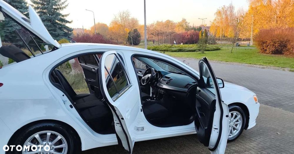 Mitsubishi Lancer - 27