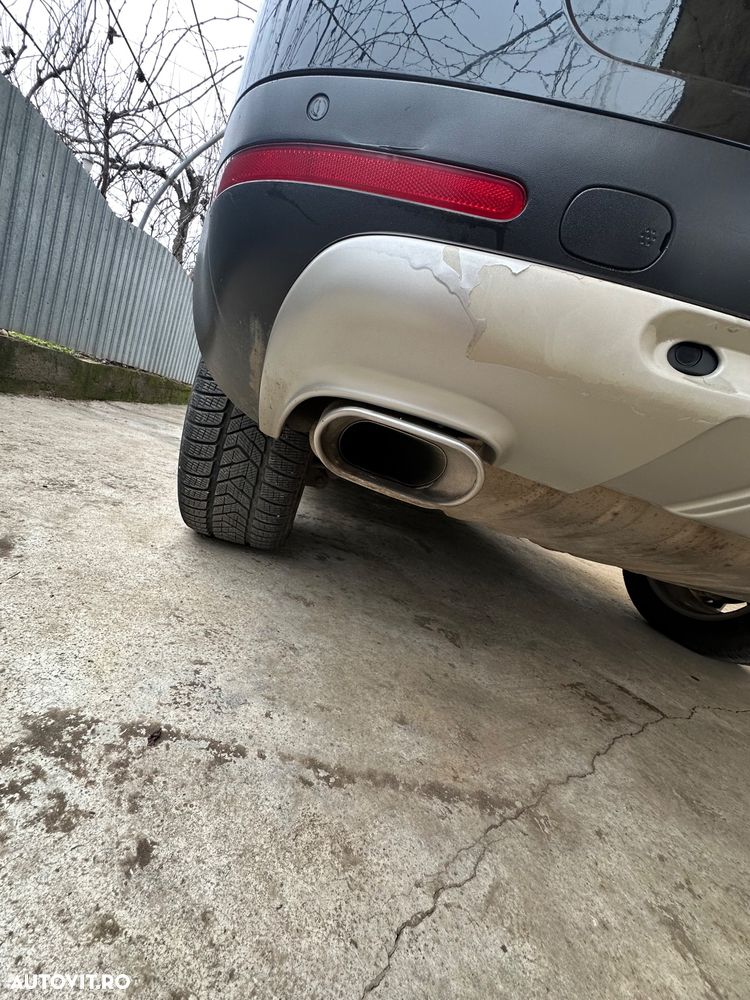 Volkswagen Touareg - 11