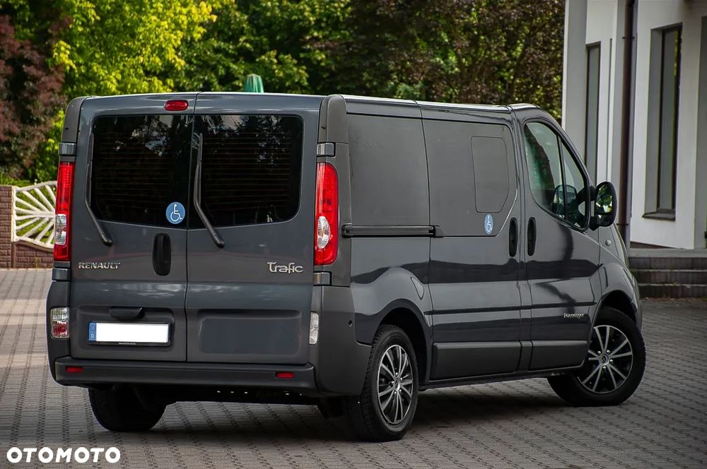 Renault Trafic - 15