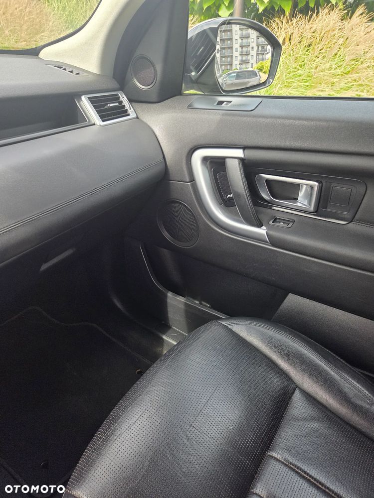 Land Rover Discovery Sport - 10