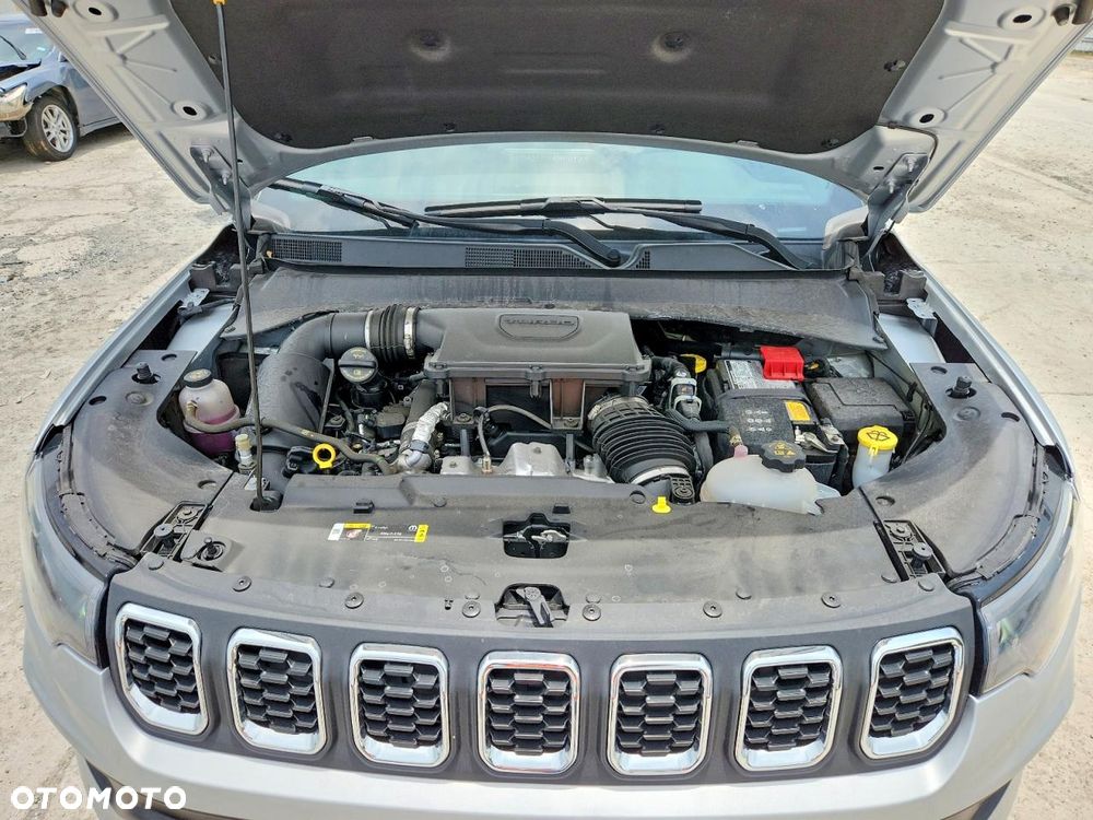 Jeep Compass - 12