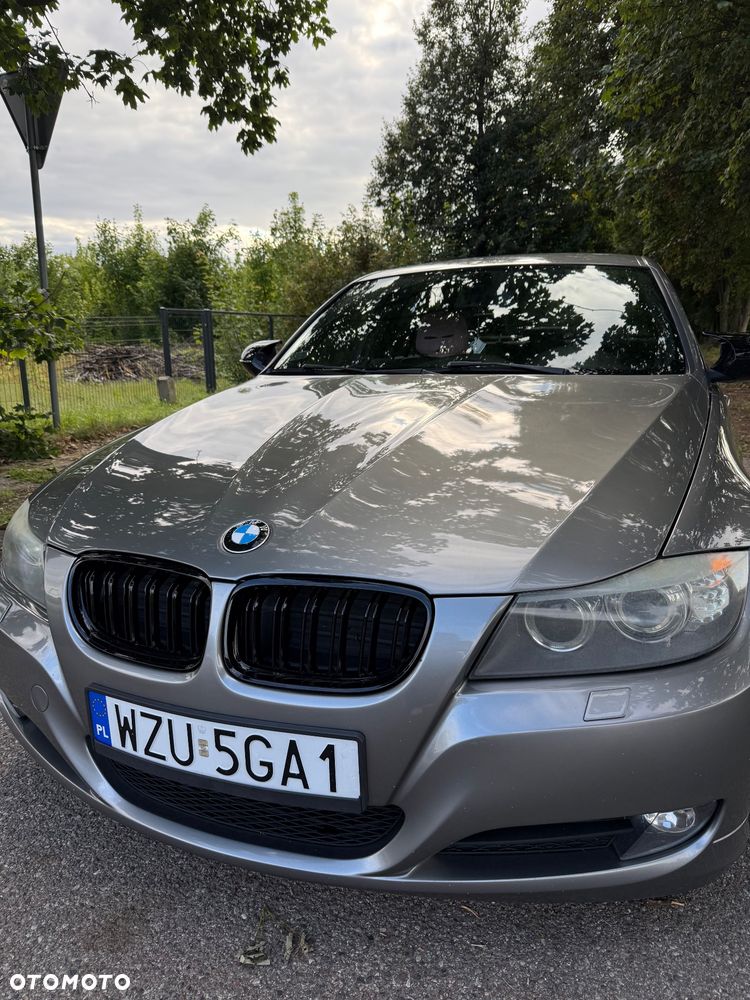 BMW Seria 3 320d Efficient Dynamics - 9
