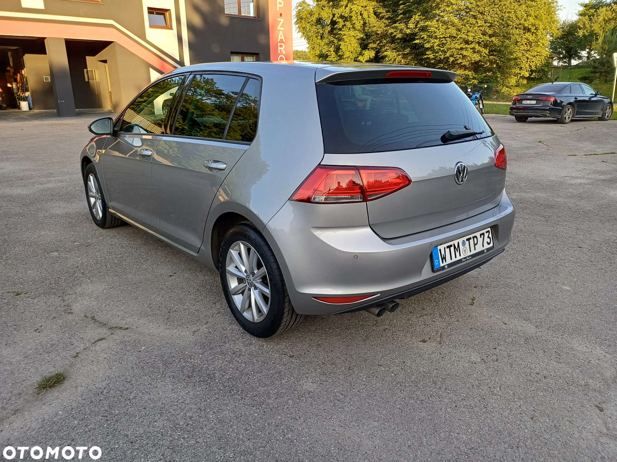 Volkswagen Golf 2.0 BlueTDI Comfortline - 4