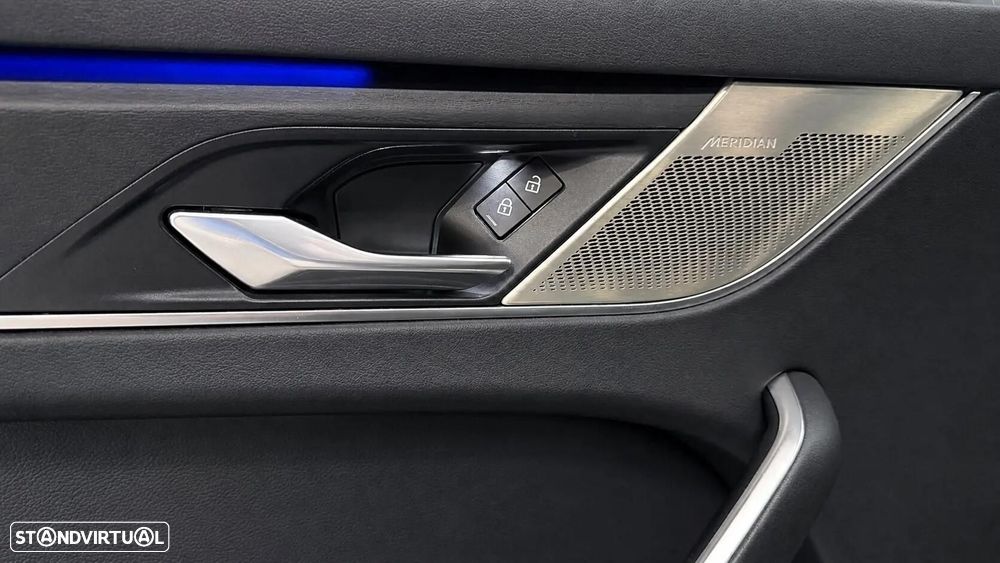 Jaguar F-Pace 2.0 P400e AWD R-Dynamic Black - 25