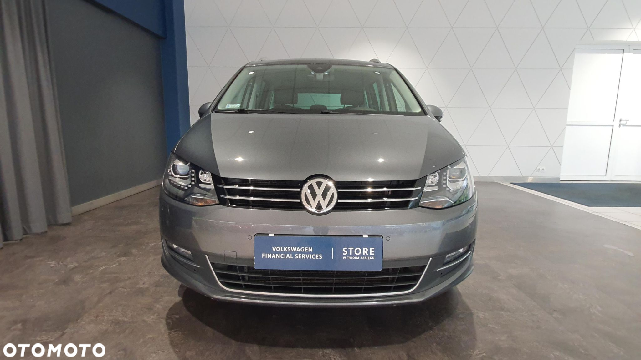 Volkswagen Sharan 2.0 TDI Highline DSG - 8