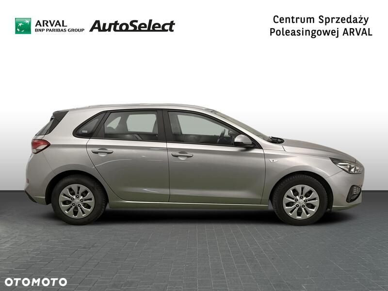 Hyundai i30 1.5 DPI Classic + - 8