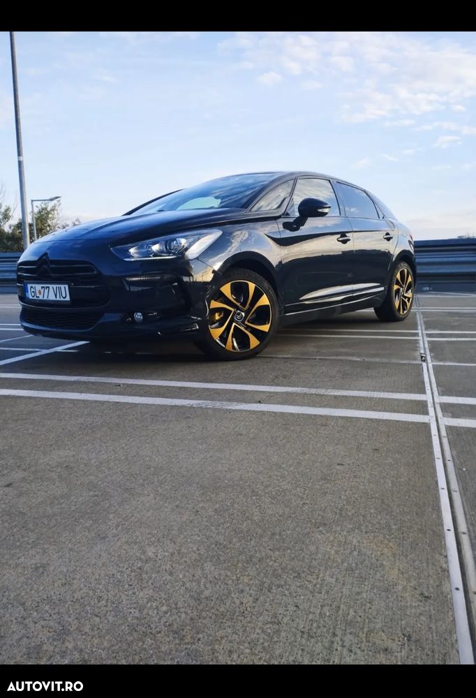 Citroën DS5 HDi 165 SportChic - 2