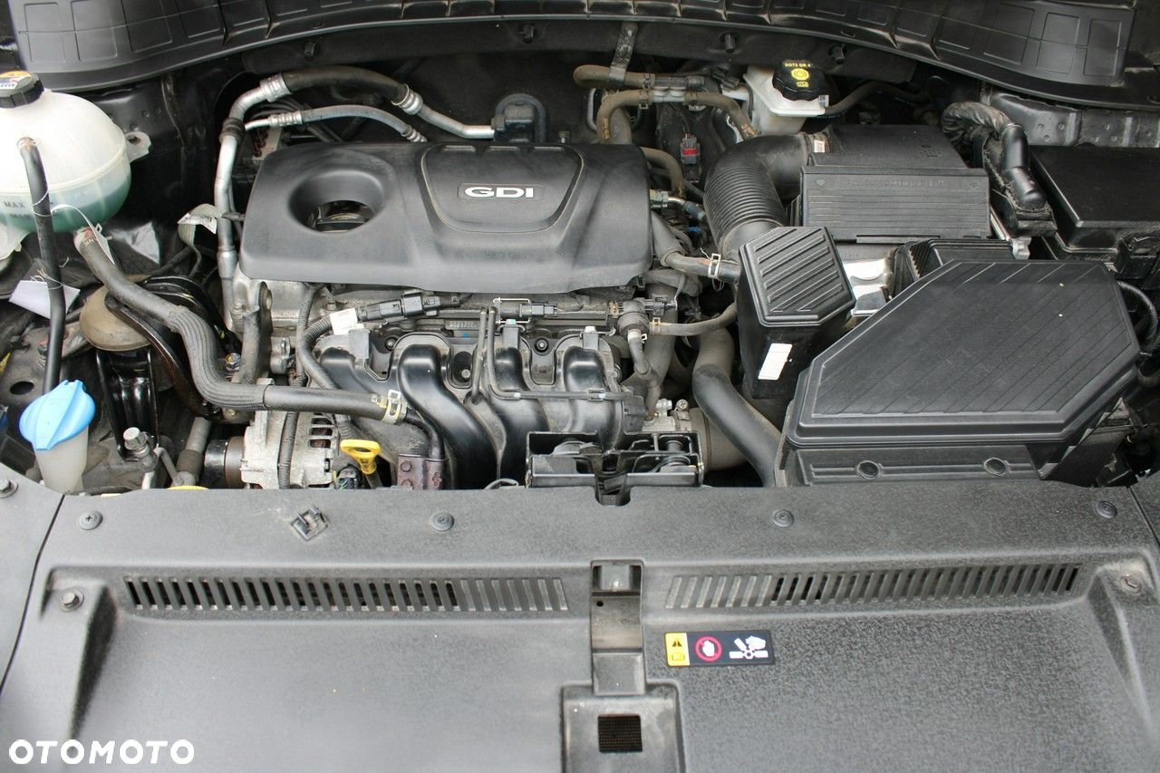 Hyundai Tucson 1.6 GDI BlueDrive Style 2WD - 32
